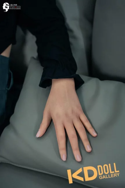 170cm/5ft7 F-cup Hyper Realistic Silicone Sex Doll – Lori